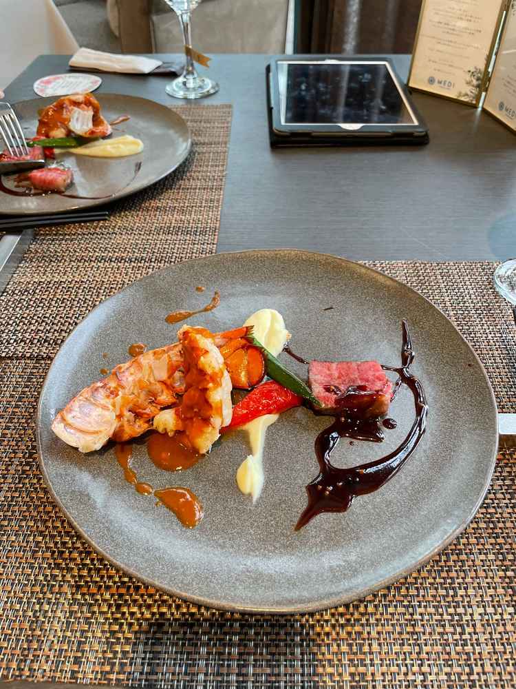 試食のコース料理