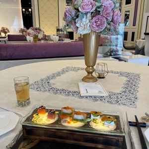 シェフの方がご挨拶してくださり、スタッフの皆さんの対応はかなり良かったです