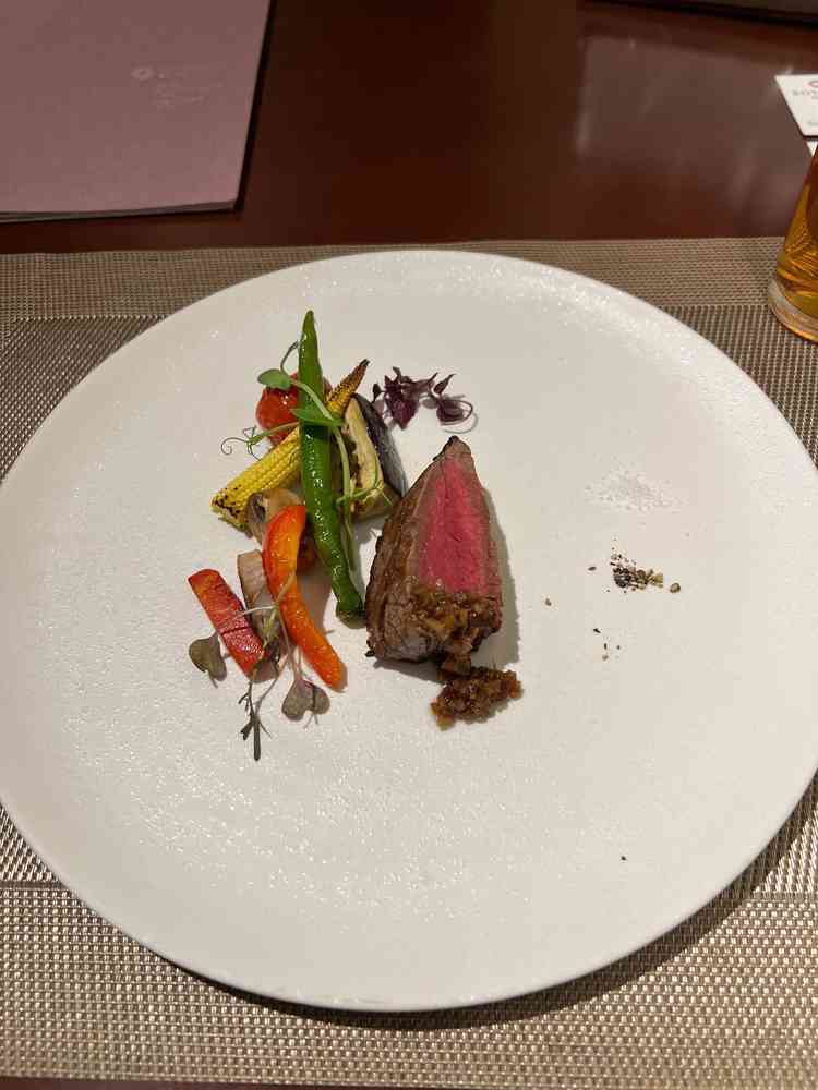 試食で頂いたメインのお肉。とっても美味しかったです。