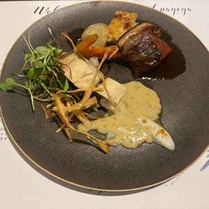 試食会の魚と肉のメイン料理。創作料理で和の馴染みある味とフレンチの融合が面白く新鮮でした。