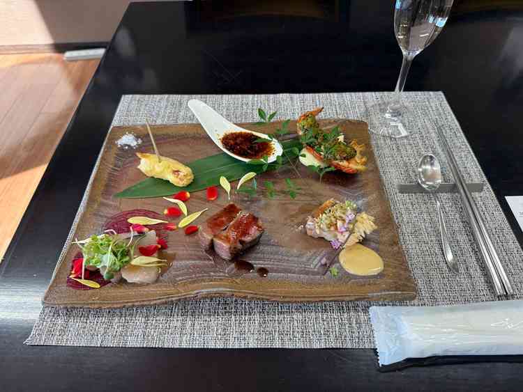 お料理もとても美味しかったです。特に、オマール海老は絶品でした！！