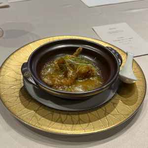 渡り蟹の唐揚げがとても美味で、水筒に入れて常飲したいくらい餡も美味しかったです。