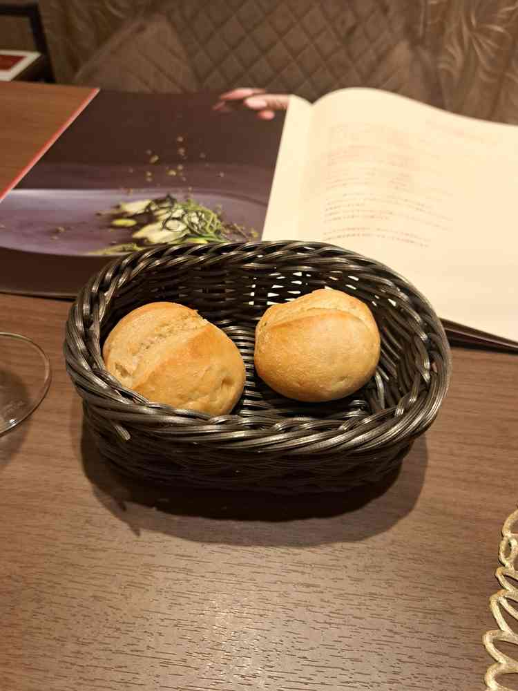 試食の一部です。特に季節の食材にこだわってるとのことでした。