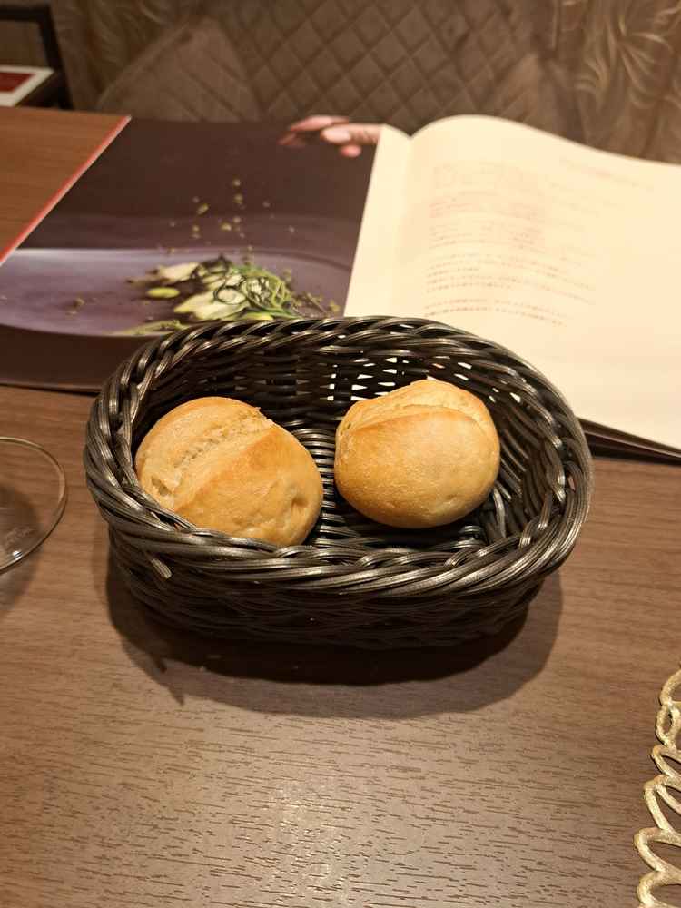 試食の一部です。特に季節の食材にこだわってるとのことでした。