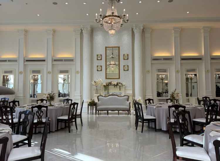 アーククラブ迎賓館披露宴会場