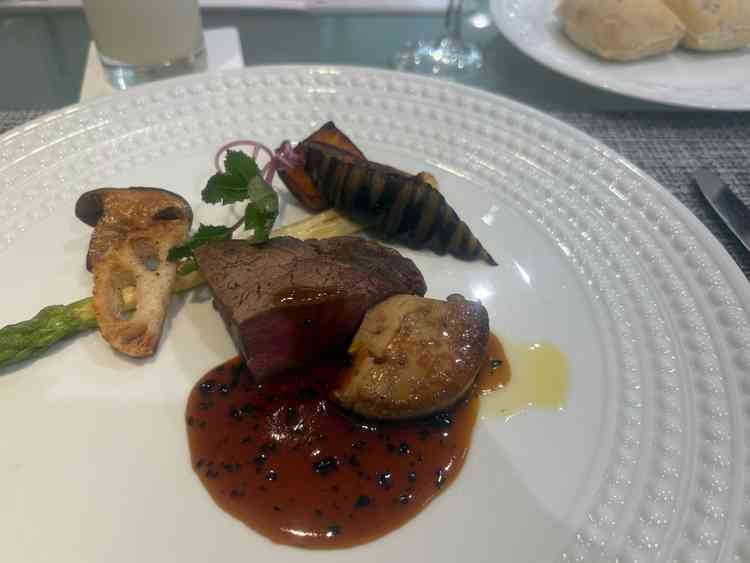 試食で出してもらったロッシーニが美味しすぎてびっくりしました。