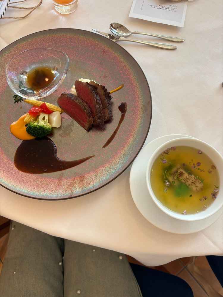 試食したご飯。実際に出す料理とのこと。