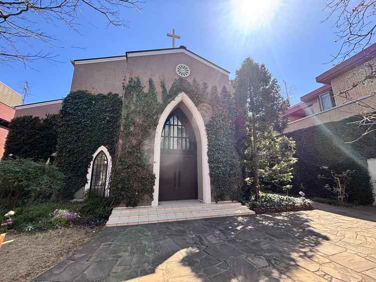 教会の外観です。この空間はプライベート感があり良かったです。