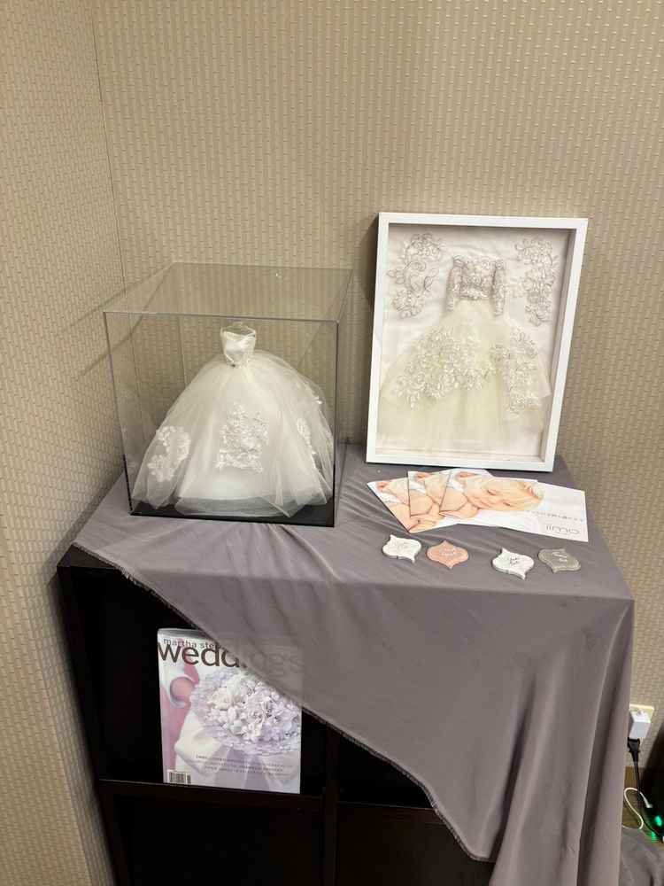 サロン内でのドレス等サンプル