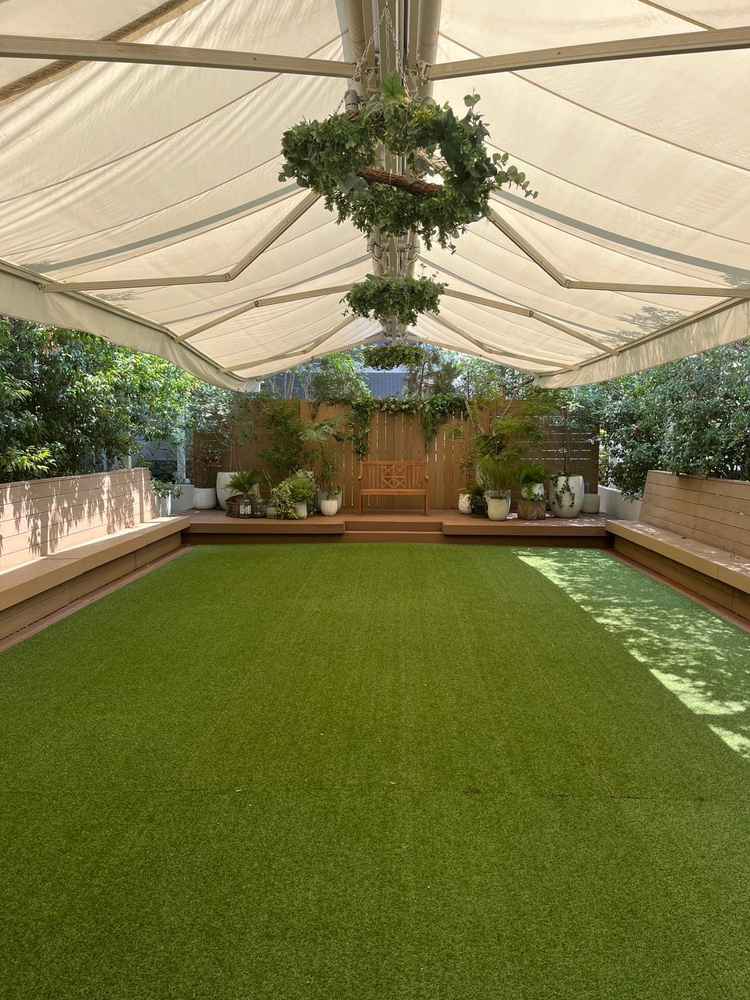 全天候型ガーデンです！ここで挙式もできますし、フラワーシャワーをやっても素敵！雨が降っても安心です！