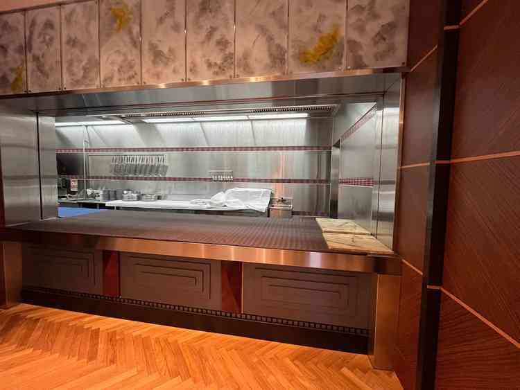 オープンキッチンが見える会場もありました。