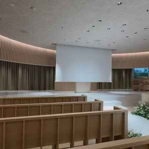 チャペルにて動画も見れる