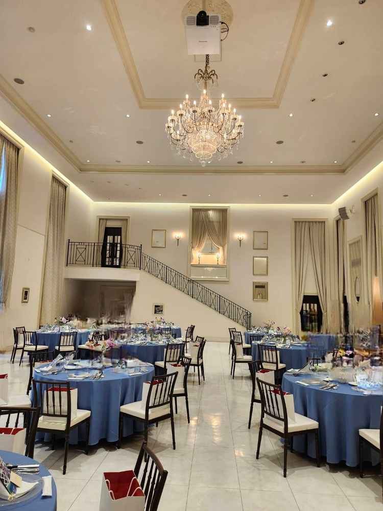 披露宴会場も立体的で広く、カラーリングも自由自在で使いやすそうでした。