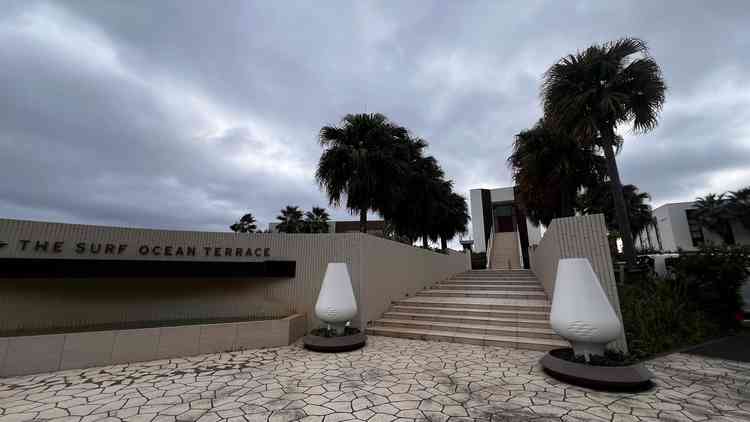 まるでハワイに来たような敷地内です。