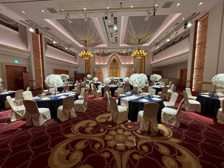 一番大きい挙式場とのこと。広々としており、高級感もとてもあった。