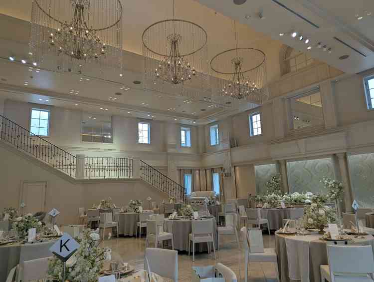 白を基調としたフランス館