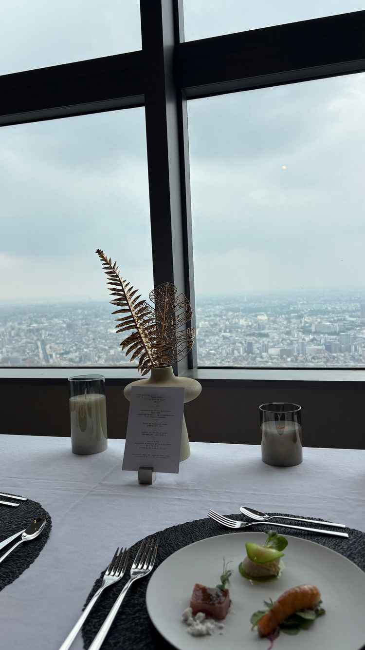 曇りでもきれいな景色の高層階の会場
