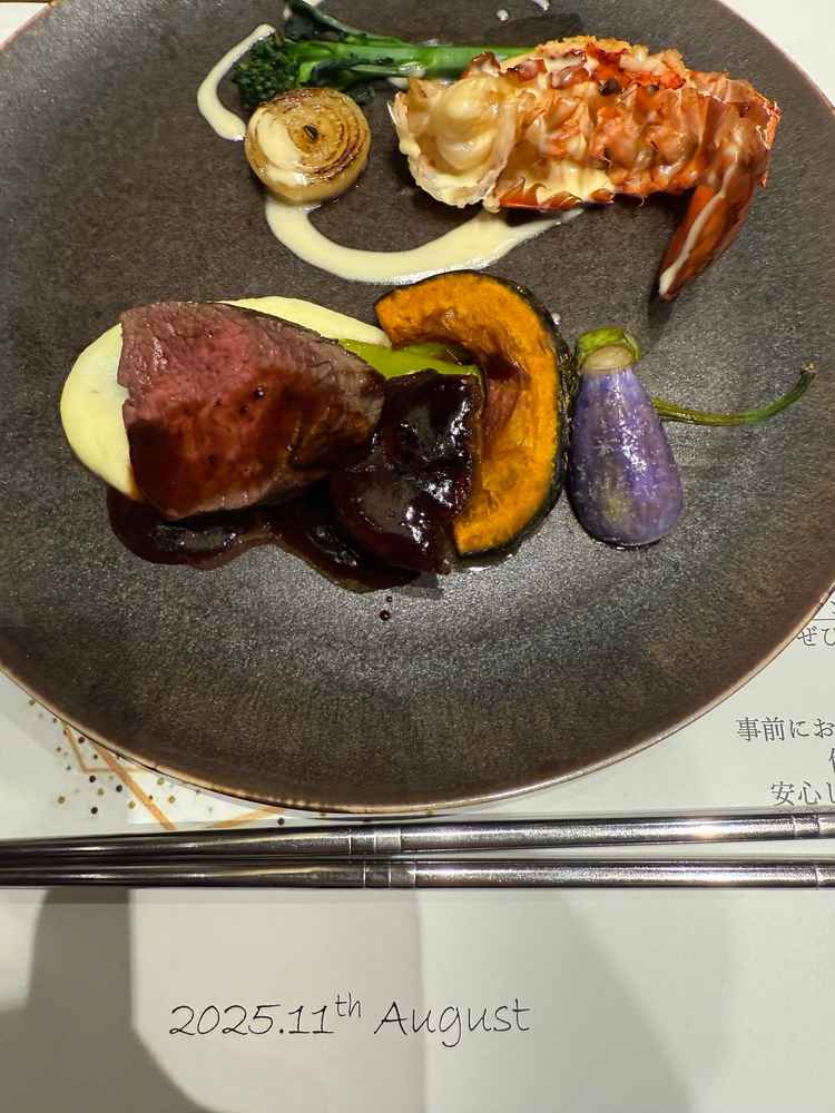 試食したメインです。焼き加減が非常に良かったです。