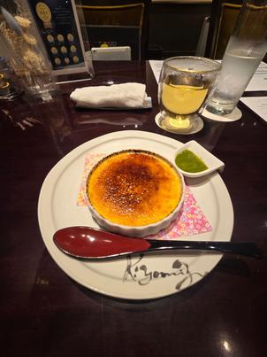 メインの料理はもちろん、デザートがすごく美味しかった。手作り宇治抹茶の練乳ソースが最高でした。