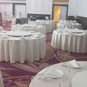 披露宴会場(ルツェルナ)