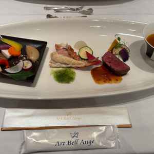 どれを食べても文句なしに美味しかったです。VIPルームで特別な体験ができいい思い出になりました