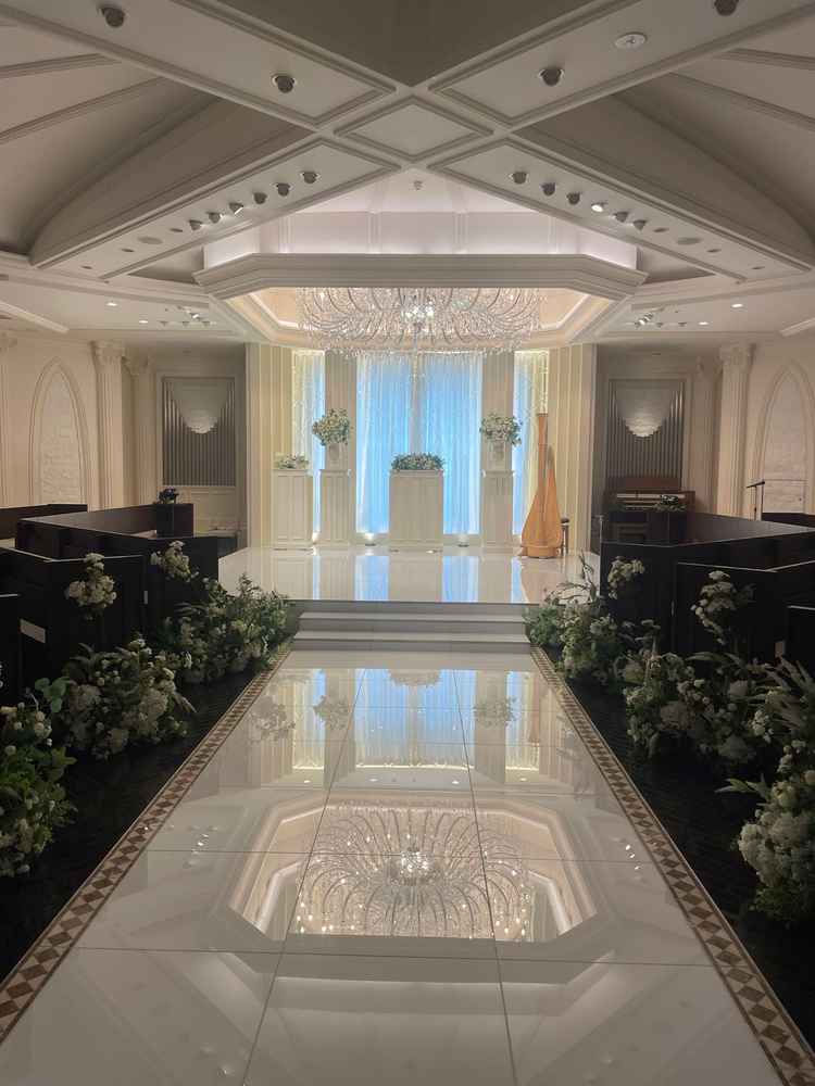 参列者との距離が近くなる席の配置になっており良かったです。