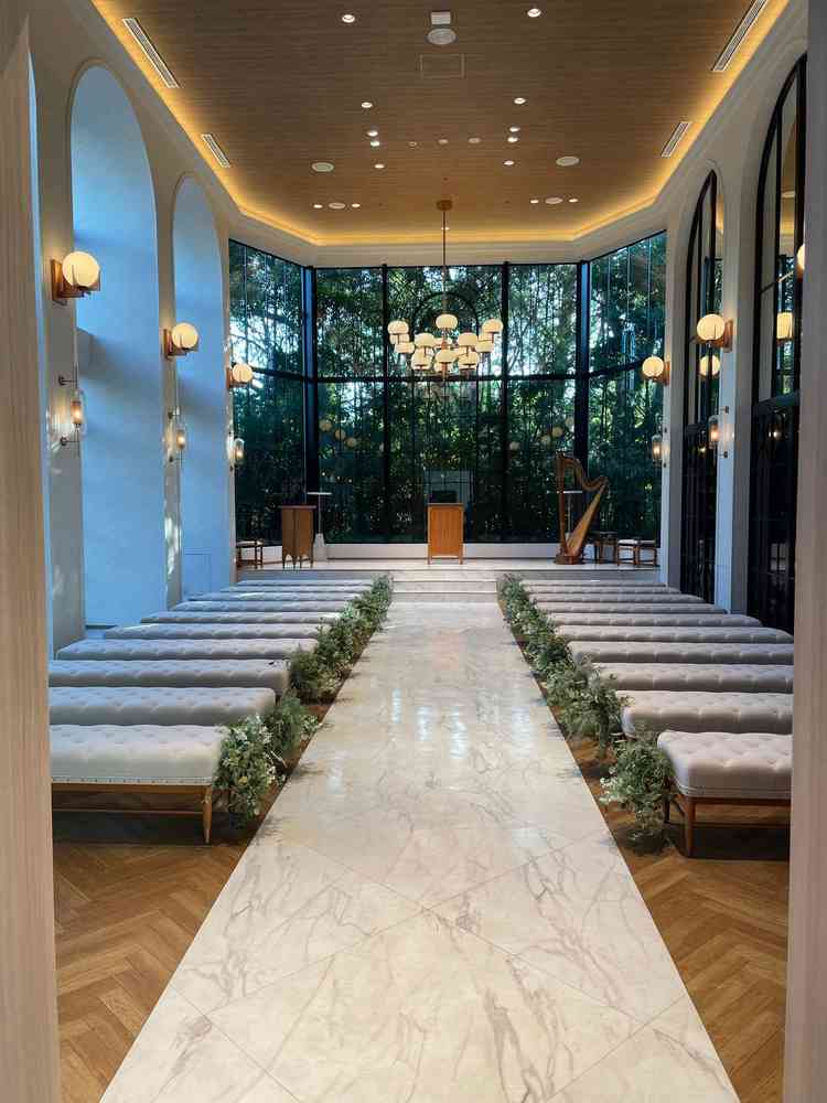 チャペルが写真で見てたものより良かったです！圧倒されました