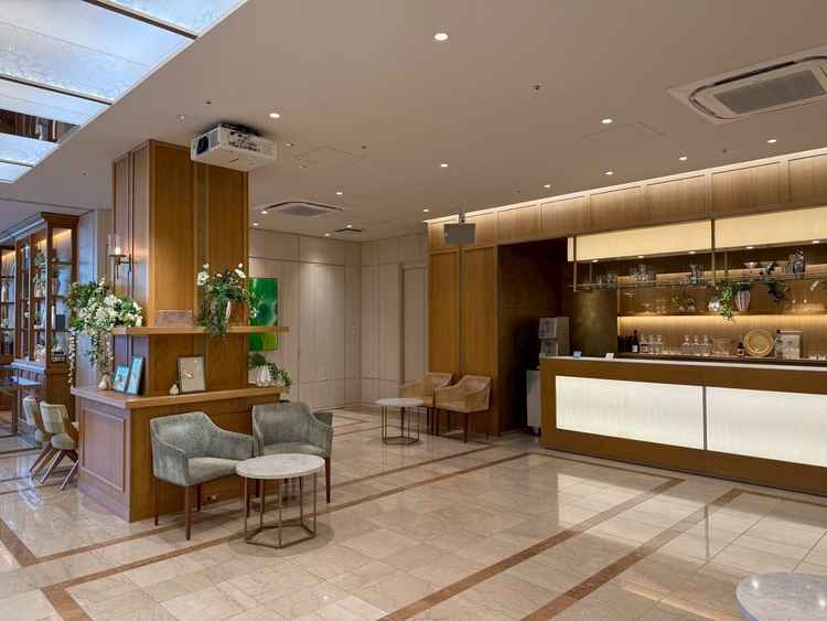 披露宴会場手前ロビーのバーカウンター