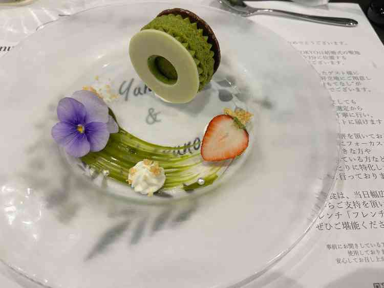 デザートの抹茶がとても濃く、見た目も可愛いのに本格的な味で驚きました。