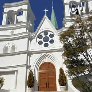 右上に本物の鐘があり、とても綺麗な音色でした！