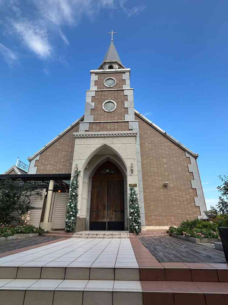 チャペルの外観です。都心の式場なのに、独立したチャペルがありました。