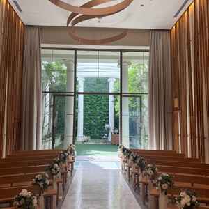 チャペルのすぐ後ろがガーデンになっていてすごく素敵な空間でした。