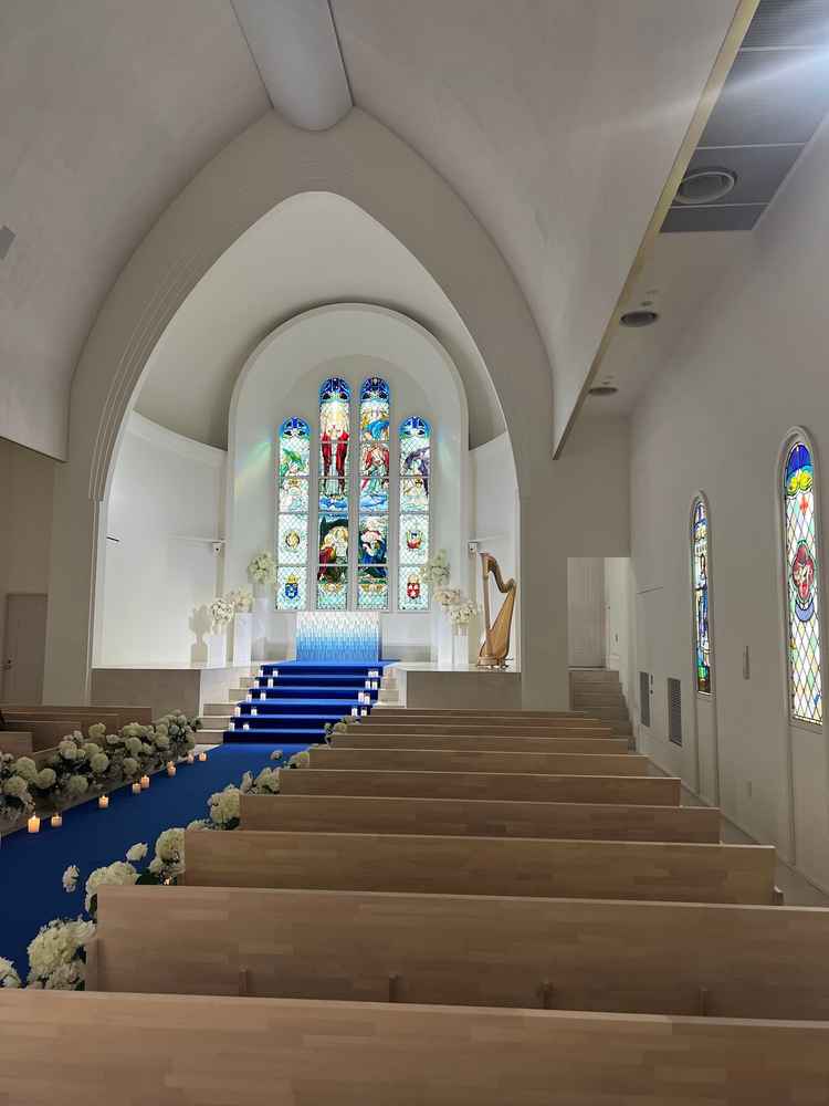 こちらのウリでもある独立式のチャペル。120人収容できるキャパシティが魅力的。