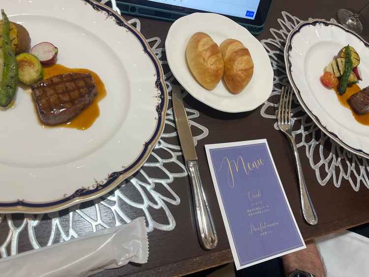 お料理を試食させてもらいました！