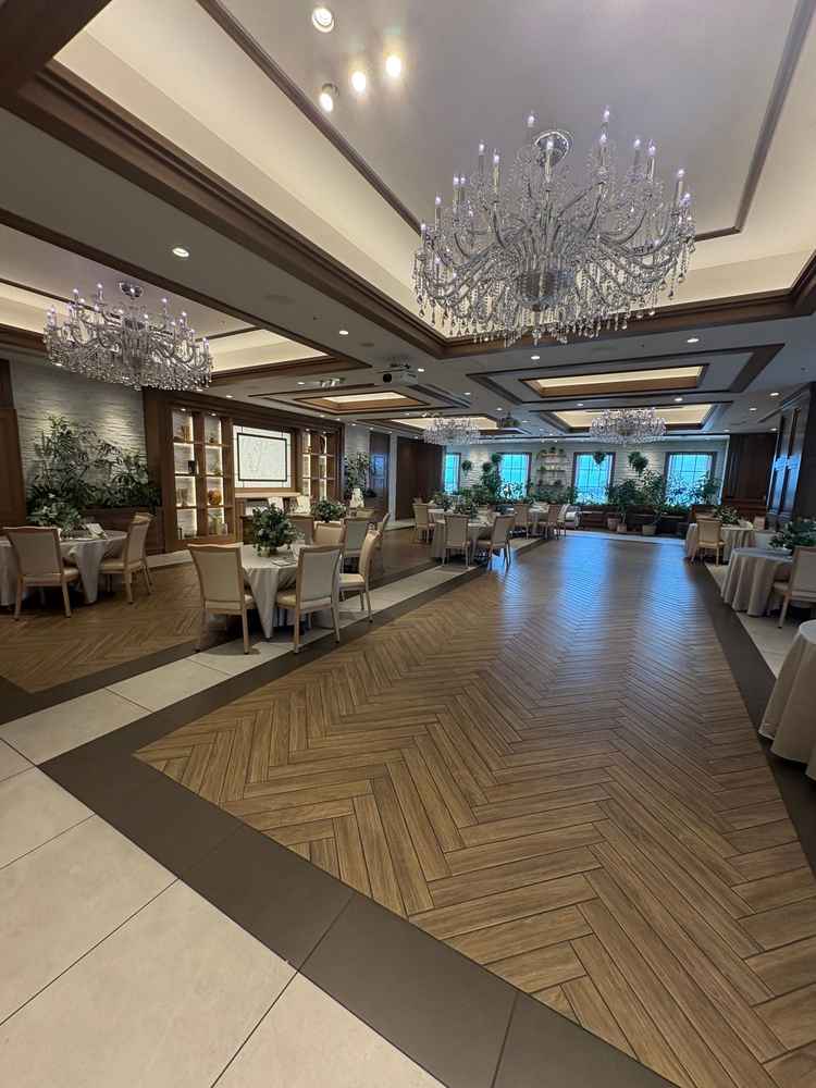 披露宴会場(茶)