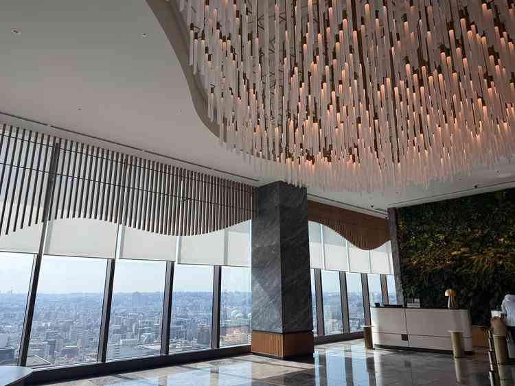 最上階では横浜を一望できゲストは喜んでくれるなと思いました。