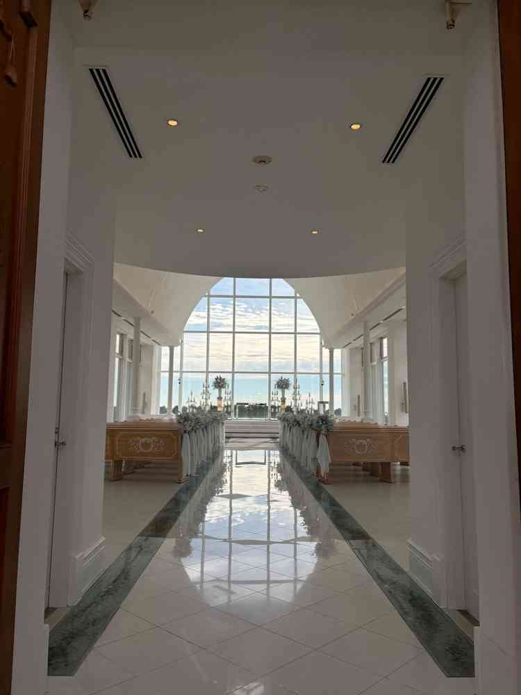 チャペルのドアを開けてもらった瞬間の景色。