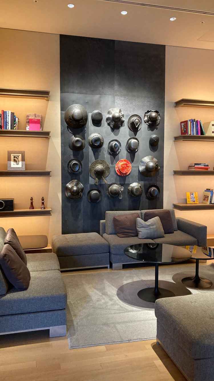 通路です。通路も含めて洗練された雰囲気でした。