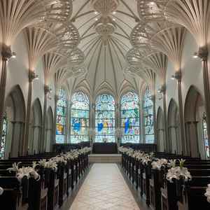 天井が高く厳かな雰囲気があり、非日常を感じられる迫力のある大聖堂だと感じました。