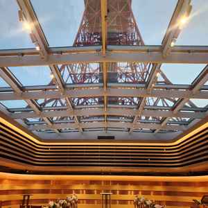 挙式場の昼間の感じ