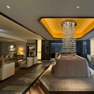 待合室が広々していて、親族や友人、子どももゆっくりできそう。