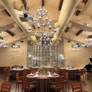 ゆったりとした披露宴会場ナチュラルさとシックな感じがとても素敵でした