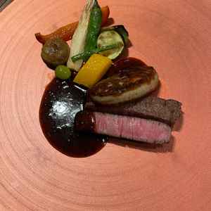 あたたかいお料理。お肉が柔らかい