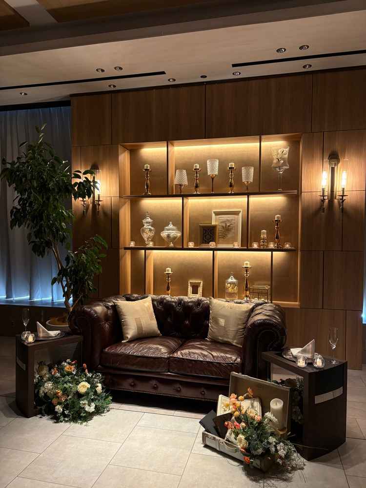 披露宴会場。後ろのカーテンが開け閉めできたり演出可