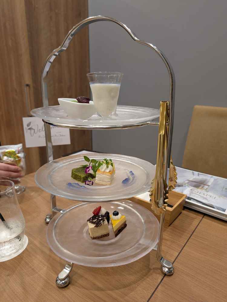 試食のデザート