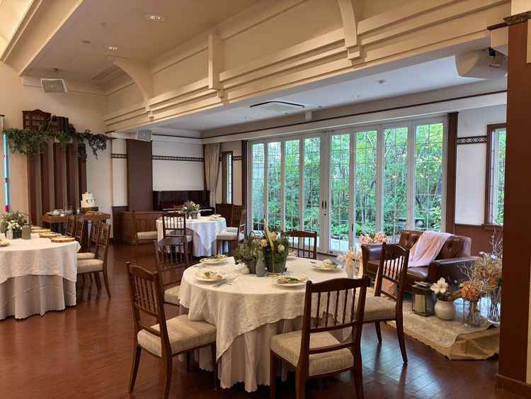 ガーデンと繋がる披露宴会場が魅力的