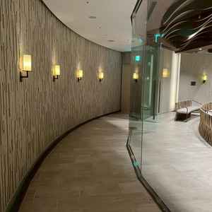 チャペルの後方。特徴的なバージンロード。