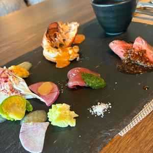 地元の素材にこだわったコース料理。どれもとても美味しかった。コースを自分でカスタマイズできるの利点。