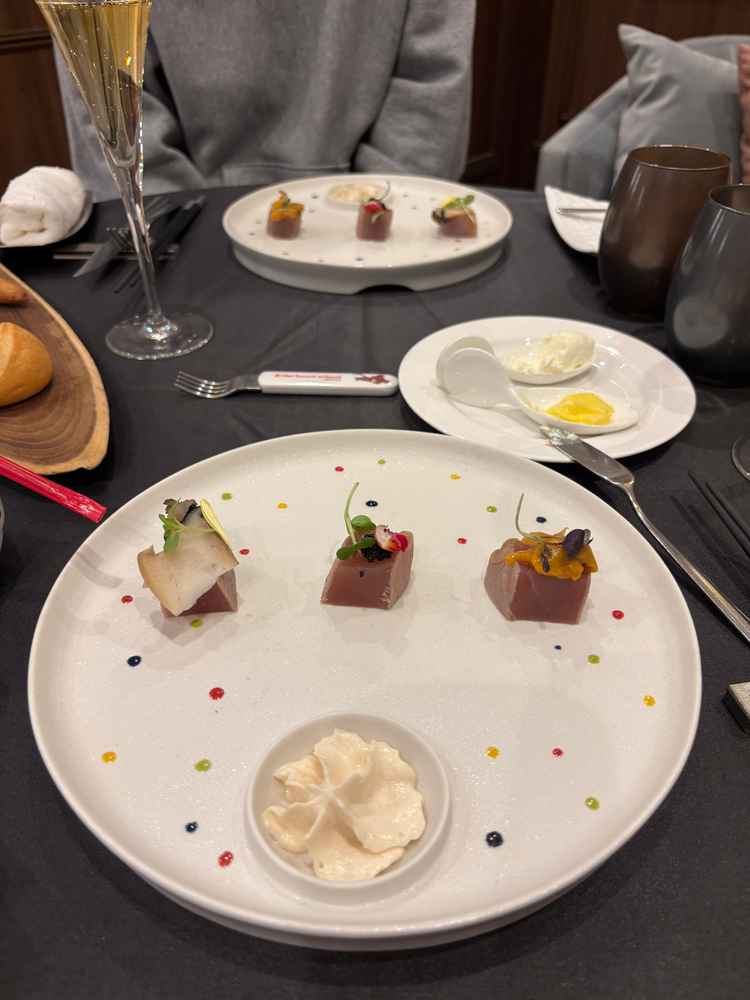 試食の料理、お皿が可愛い