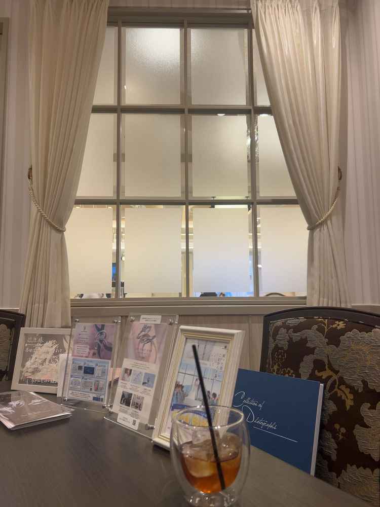 説明室です。清潔な場所であり落ち着ける空間でした。